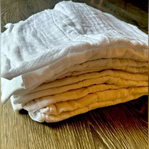 Set of 12 white burp cloths